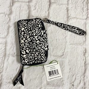 Vera Bradley Camocat Smartphone Wallet For iPhone 6 Black/White Print NWT